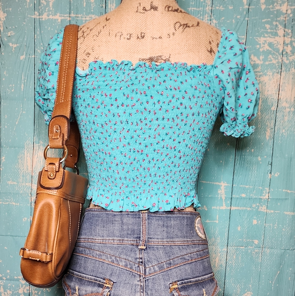 Y2k Cottagecore "Guess" Smocked Crop Top. - Picture 2 of 11